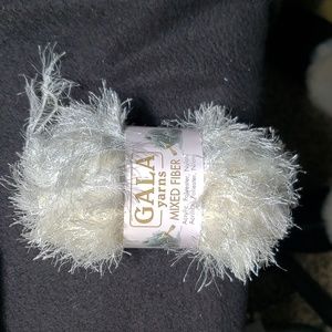 GALA. 9 skeins